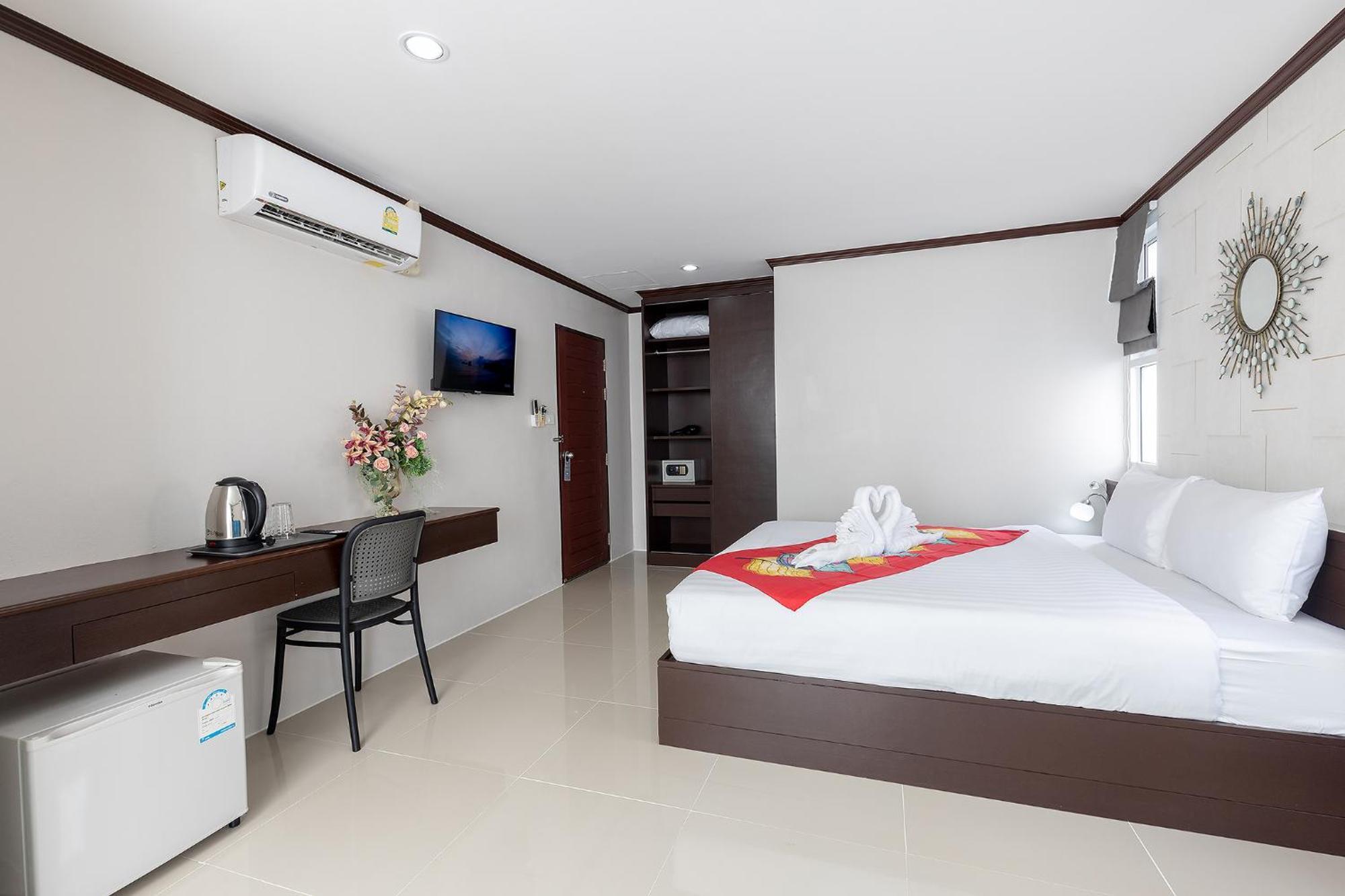 فندق The Chic Patong الغرفة الصورة