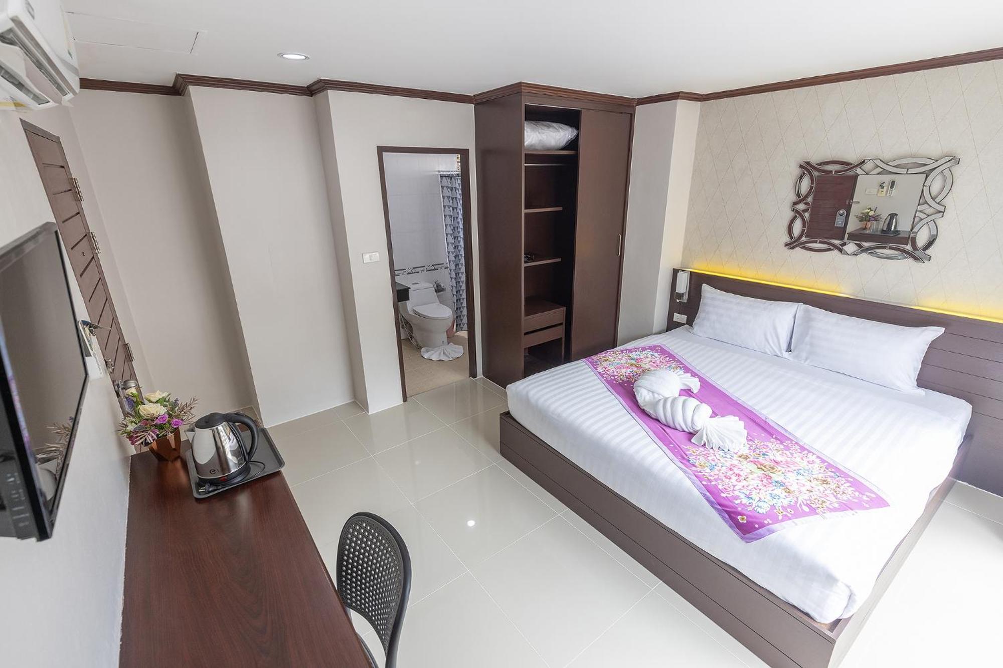 فندق The Chic Patong الغرفة الصورة